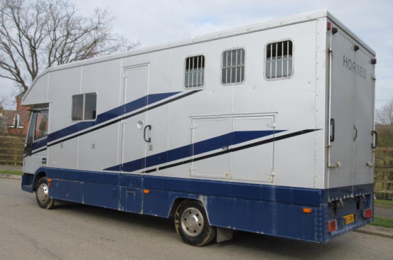 22-288-*NEW PRICE* 2000 Iveco Eurocargo 75E15 Coach built Highbury Coach builders. Stalled for 3. Smart living. Sleeping for 4. Toilet and shower.